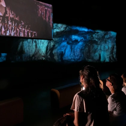 Visite libre au Roc aux Sorciers avec le film